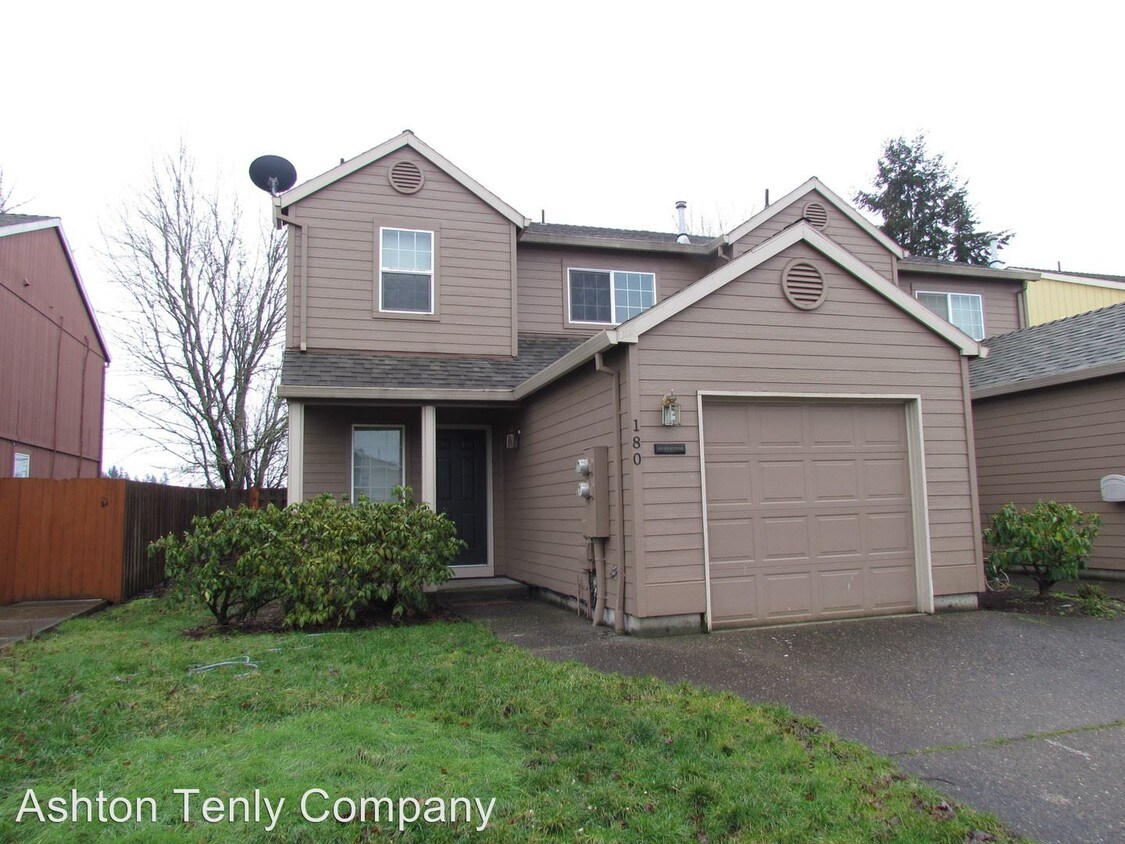 Foto principal - 174 NE Skylar St