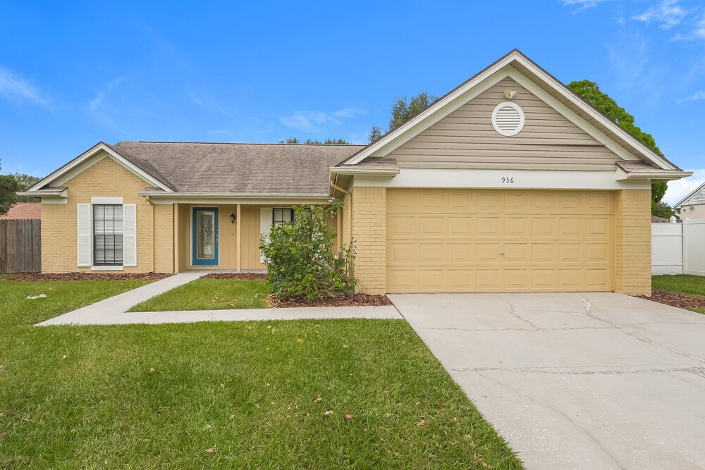 Primary Photo - 936 Sunridge Point Dr