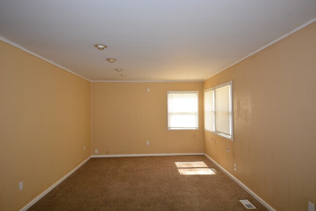 Building Photo - 9604 Ridgemoor Ave