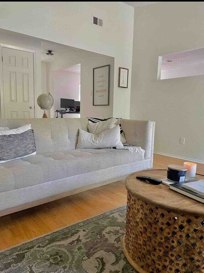 Foto del edificio - 11411 Barrington Way
