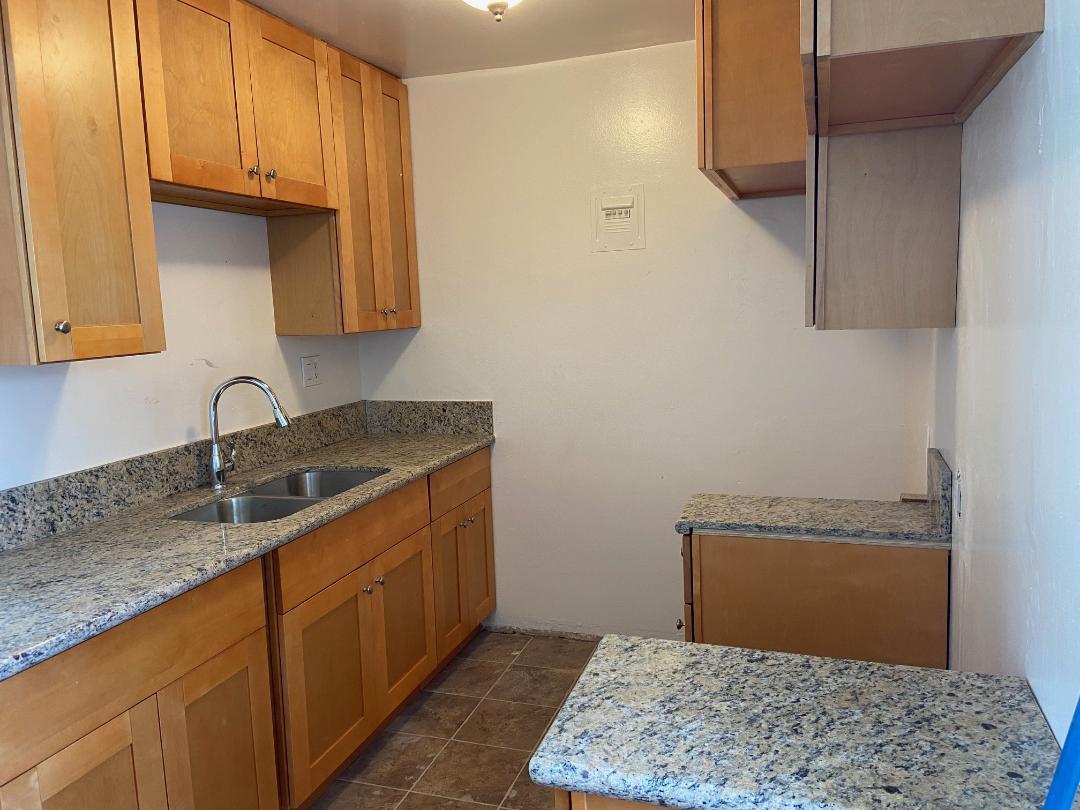 Foto principal - 130 S Oxford Ave