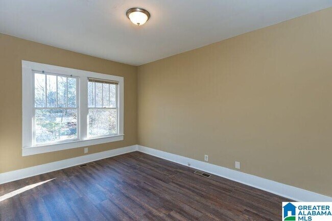 Foto del edificio - 3051 Whites Chapel Pkwy