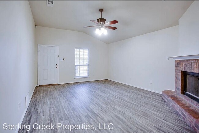 Foto del edificio - 3 br, 2 bath House - 6537 85th Street