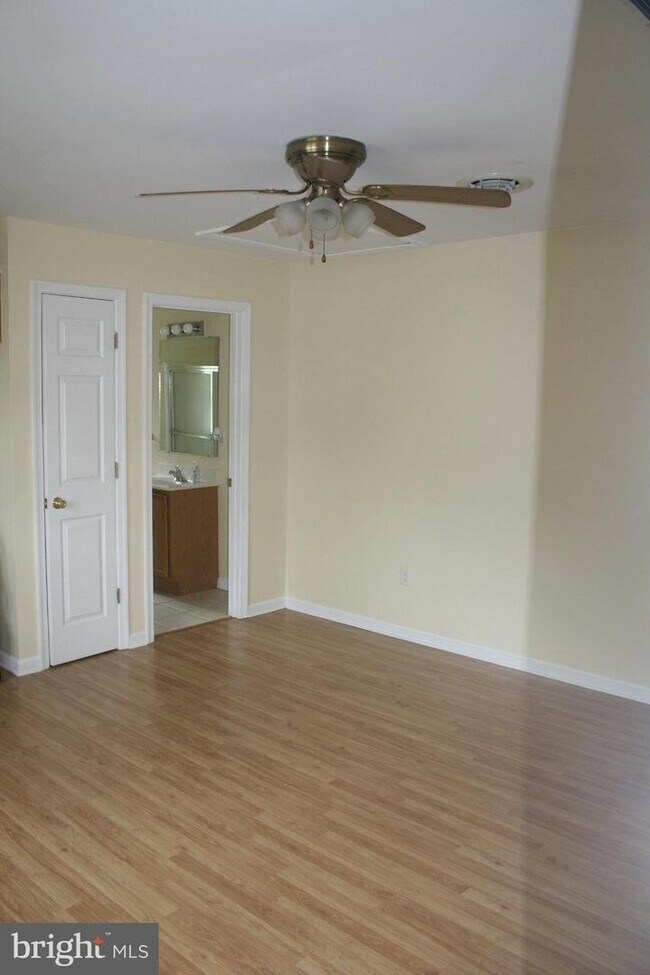 Foto del edificio - 1378 Rising Sun Rd