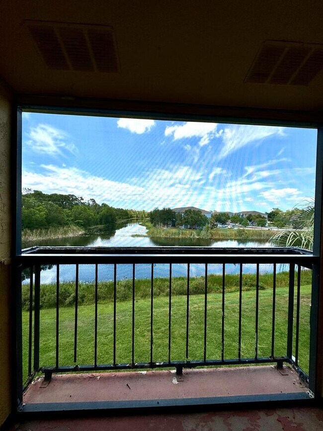 Foto del edificio - 2845 Winkler Ave