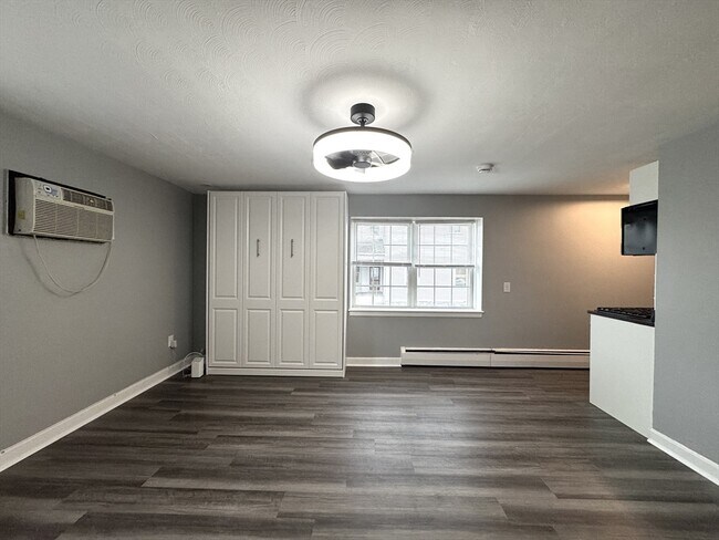 Building Photo - 1080 Massachusetts Ave