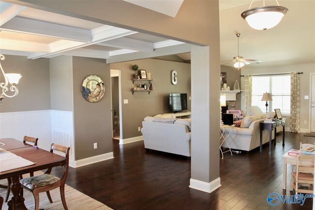 Building Photo - 123 Autumn Haven Ln