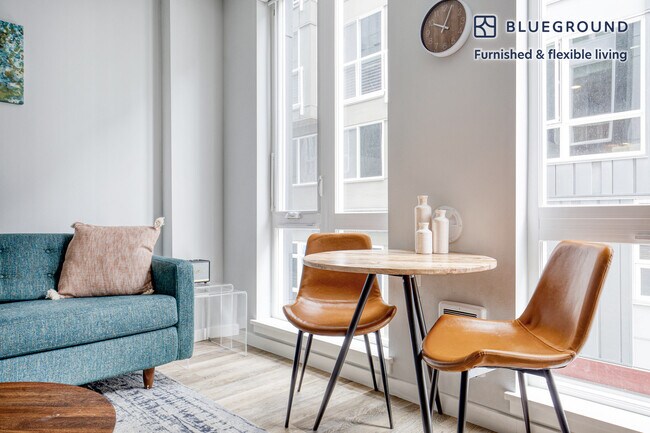 Building Photo - 403 Dexter Ave N