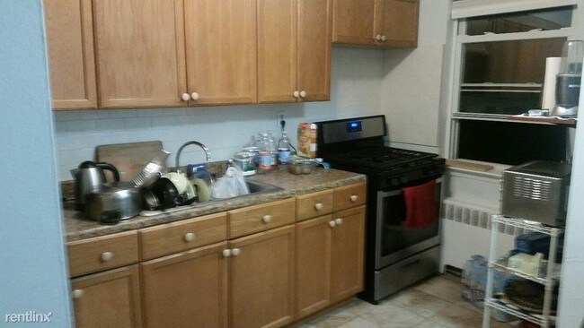 Building Photo - 2 br, 1 bath  - 13752 70th Rd