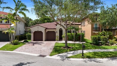 Building Photo - 12520 NW 79th Manor