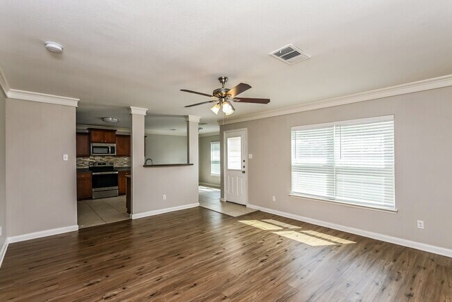 Foto del edificio - 8916 Highland Orchard Dr