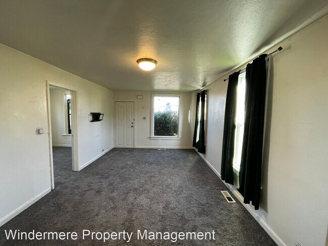 Foto del edificio - 3 br, 1 bath House - 1717 Burwell Street