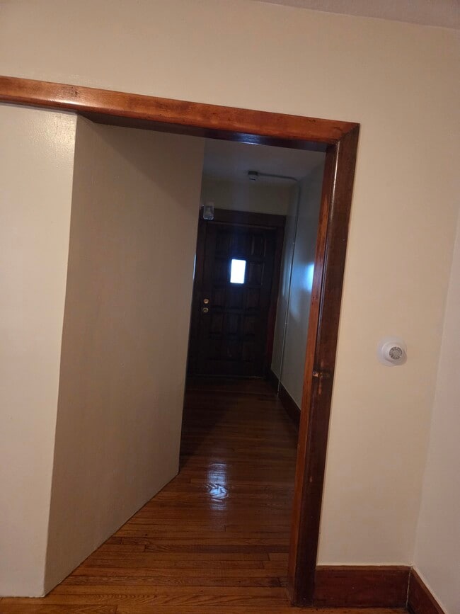 Building Photo - 43 Ozark St