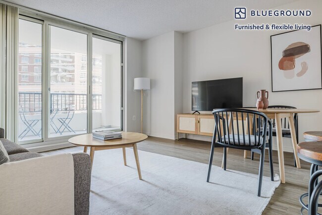 Foto del edificio - 850 N Randolph St