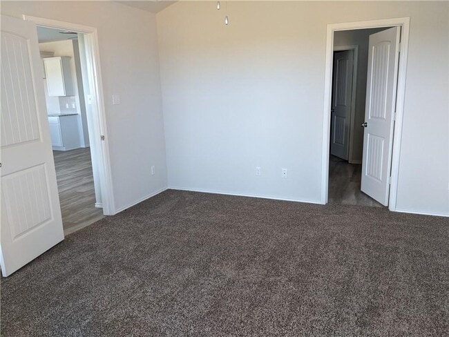 Building Photo - 119 Kyra Ln