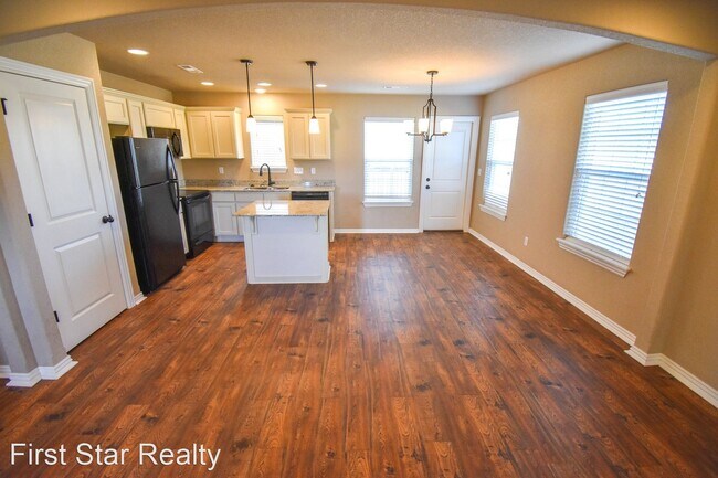 Building Photo - 3 br, 2 bath House - 960 Seabiscuit Drive