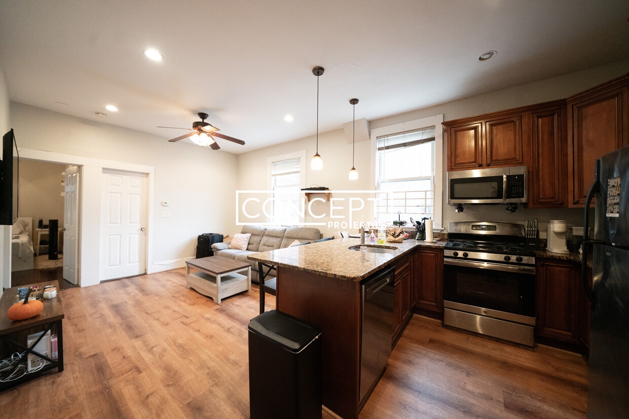 Foto principal - 717 Parker St