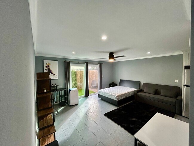 Foto del edificio - Move-In Ready! Studio Condo! Prime Long Beach Location! 90804