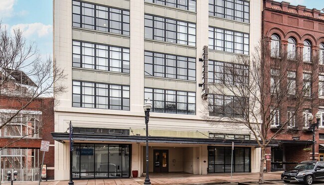 Photo - 116 S Gay St Apartment