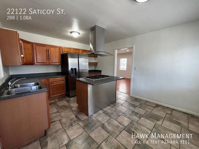 Building Photo - 22122 Saticoy St
