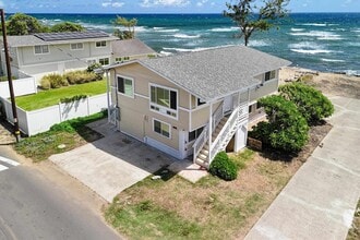 Building Photo - 194 Lower Waiehu Beach Rd