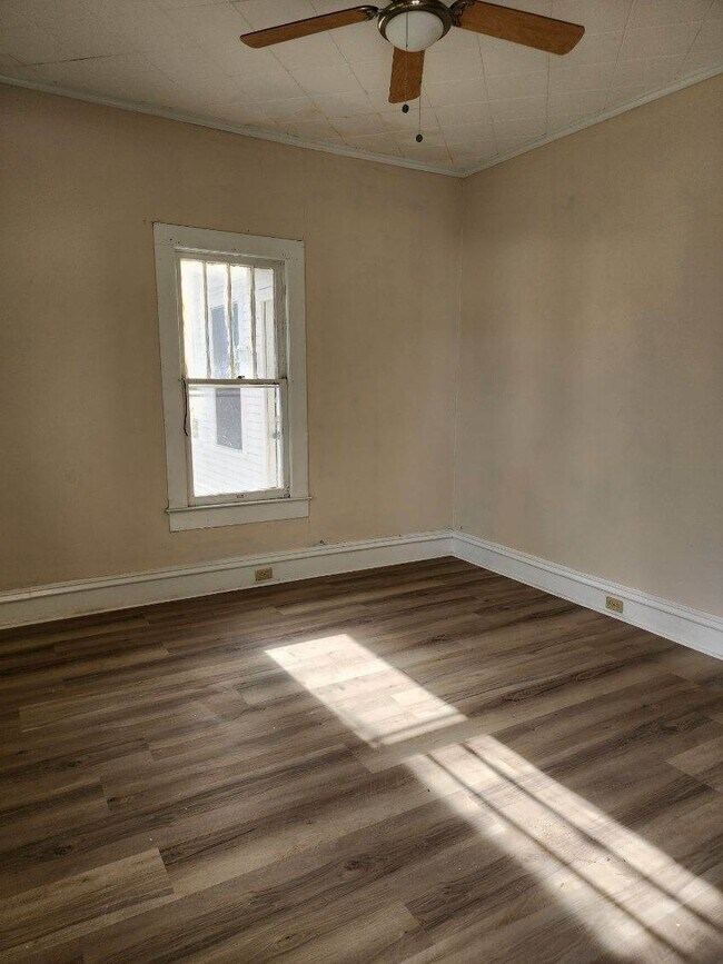 Foto del edificio - 216 Blanchard St