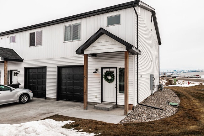Building Photo - 165 Anderson Road