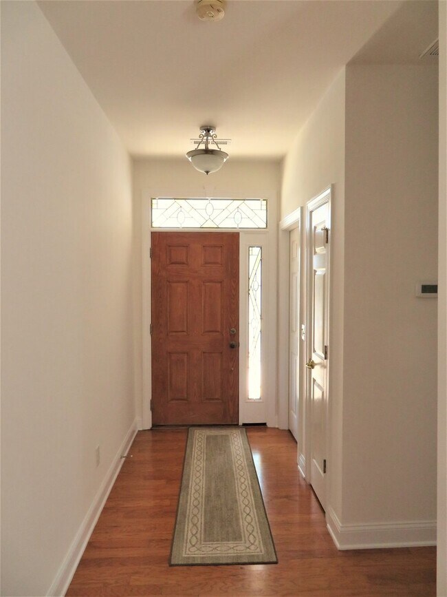 Foto del edificio - 3 bedroom, 2 bath home located in Waterford community of Leland