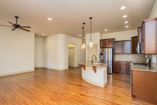 Building Photo - Beautiful Ranch Floor Plan Home in Cordera!
