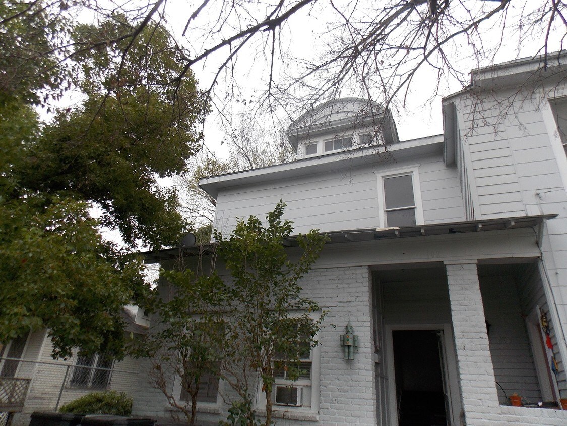 Primary Photo - 98 Bryan St