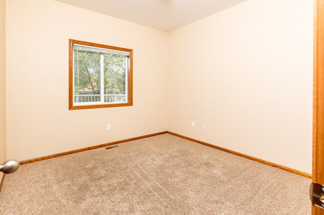 Foto del edificio - 618 19th St SE