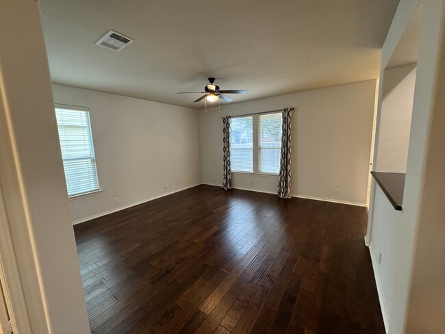 Foto del edificio - 8716 Wood Stork Dr