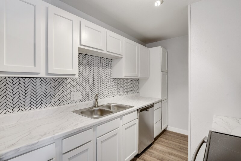 Foto principal - 16359 W 10th Ave