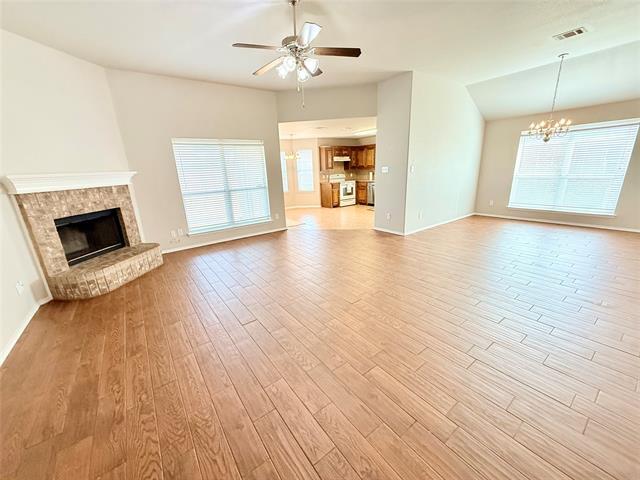 Foto del edificio - 329 Hacienda Dr