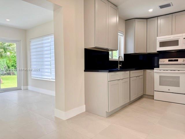 Foto del edificio - 1465 NE 118th St