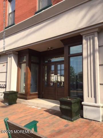 Building Photo - 8 E Front St