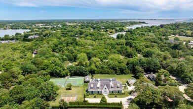 Building Photo - 127 Head of Pond Rd