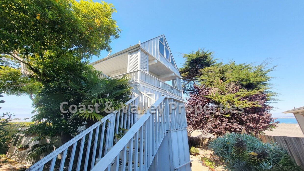 Primary Photo - 611 Lantern Lane, Monterey Ca 93940