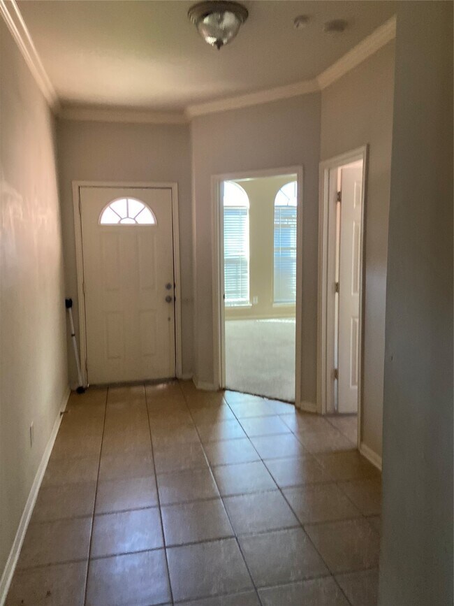 Foto del edificio - 1930 Shady Oaks Ct