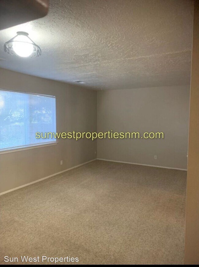 Building Photo - 3 br, 2 bath House - 3204 Knudsen