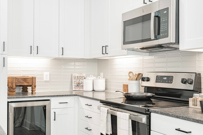 Building Photo - The Lyric at Keller Center Stage