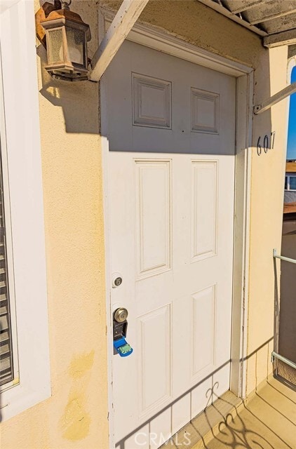 Foto del edificio - 607 Loma Dr