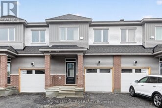 Building Photo - 297 Les Emmerson Dr
