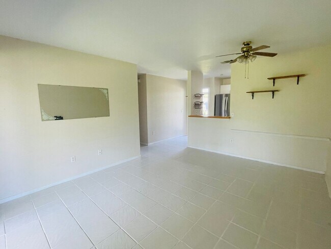 Foto del edificio - PORT CHARLOTTE ANNUAL RENTAL