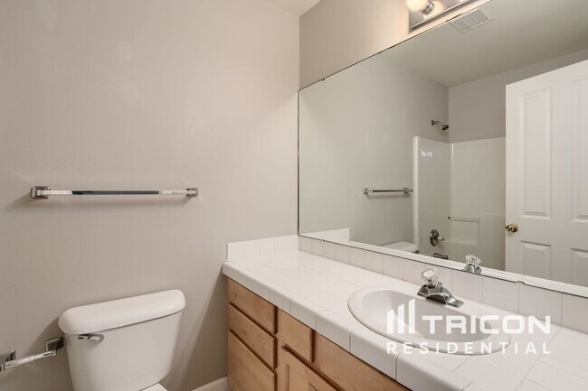 Foto del edificio - 3420-3491 91st St SE