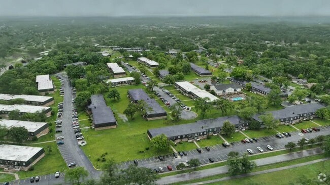  - Green Oaks Apartments