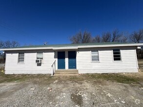 Building Photo - 483 S Jefferson St
