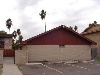 Building Photo - 717 W Iris Ave