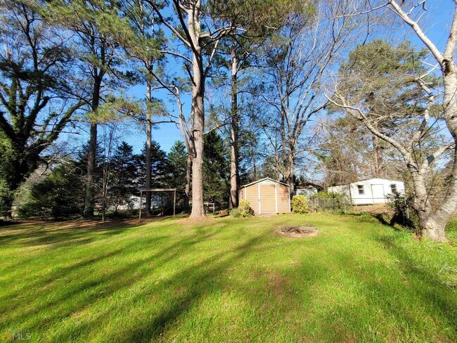 Building Photo - 848 Forest Hill Ct