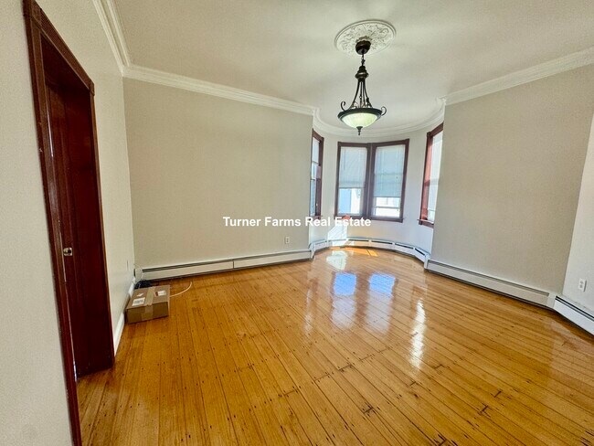 Foto del edificio - 17-19 Monmouth St. Unit 2